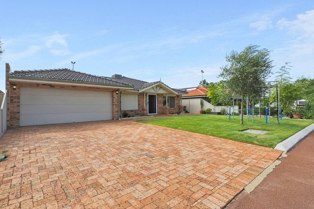 16 Waterside  Crescent, WA 6018