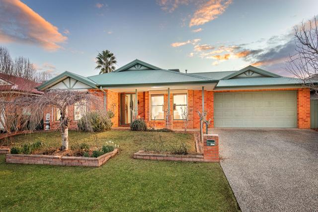 9 Jarrah Court, NSW 2640