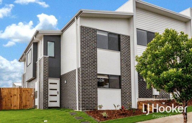 8 Cottage Place, QLD 4209