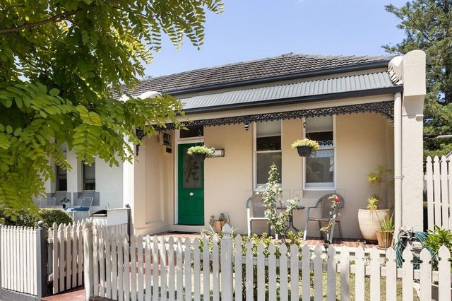 6 Lion Street, NSW 2132