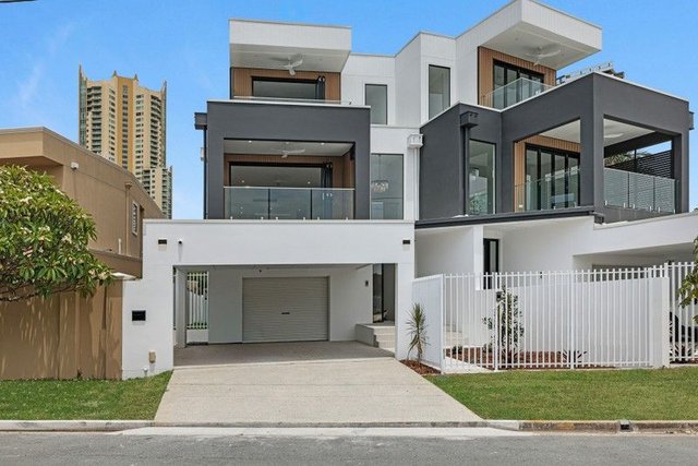 1/3 Paradise Place, QLD 4217