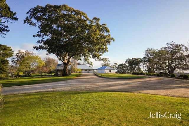 'Raxton Hall ' 79 Manns Road, VIC 3444
