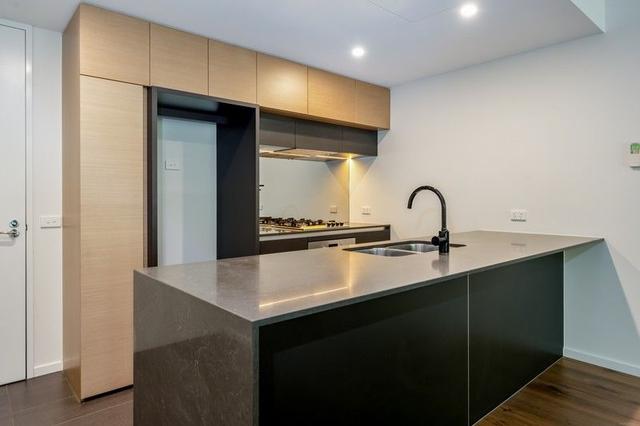 212/68 Leveson Street, VIC 3051