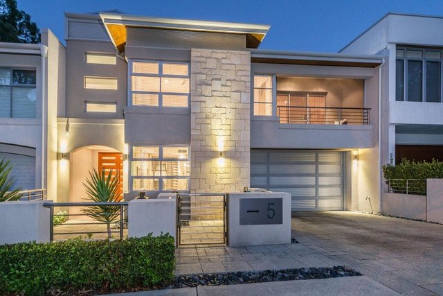 5 Quadrangle Place, WA 6009