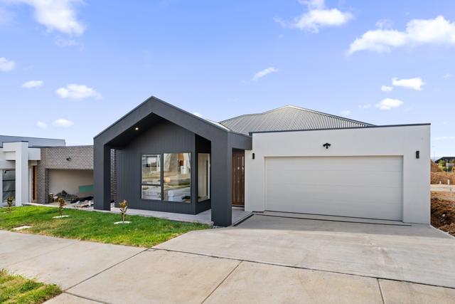 40 Sibosado Street, ACT 2611