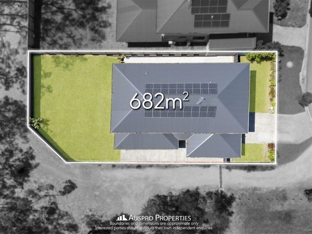 15 Lakeshore Crescent, QLD 4110