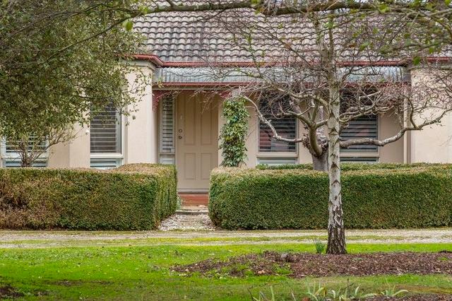 3 Dowie Court, VIC 3434
