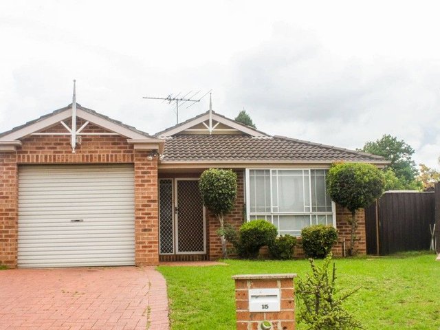 15 Loretta Place, NSW 2761