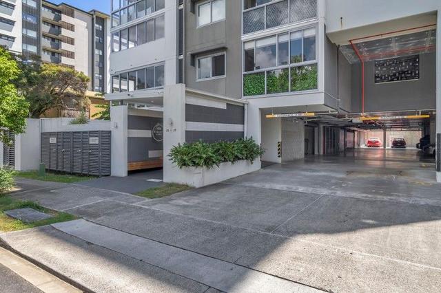 17/29 Regent Street, QLD 4102