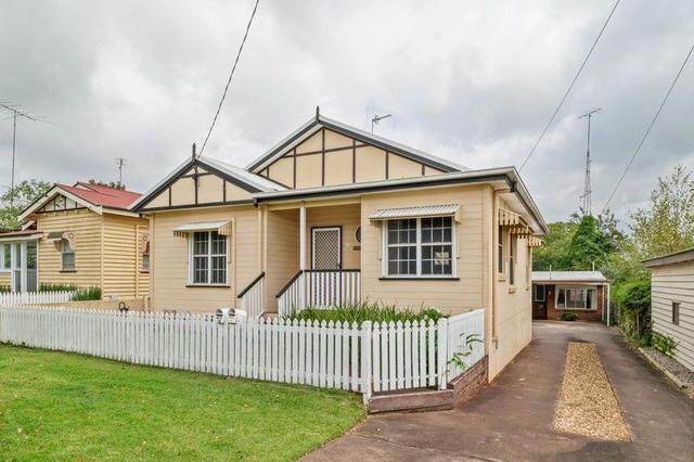 Unit 2/1A Dally Street, QLD 4350