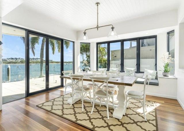 20 King James  Court, QLD 4216
