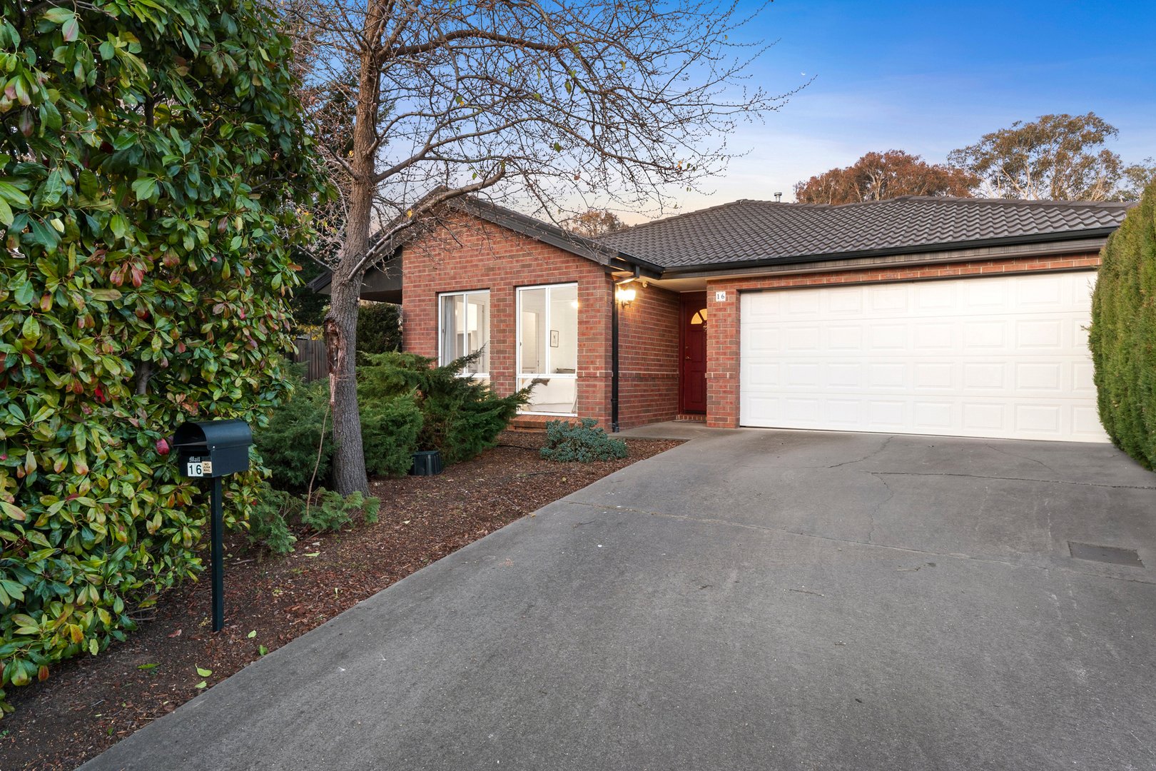 16 Pemberton Place, Jerrabomberra NSW 2619 Allhomes