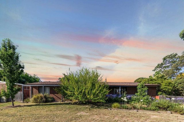 15 Bertram St, ACT 2904
