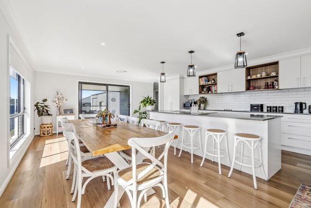 10A Holborow Street, NSW 2583