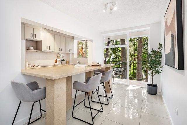 2/11 Howarth Road, NSW 2066