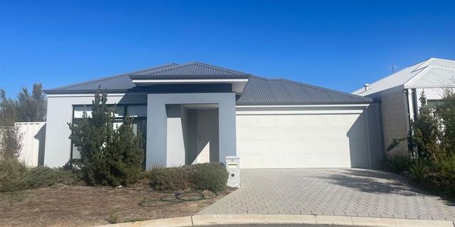 15 Aquila Loop, WA 6112