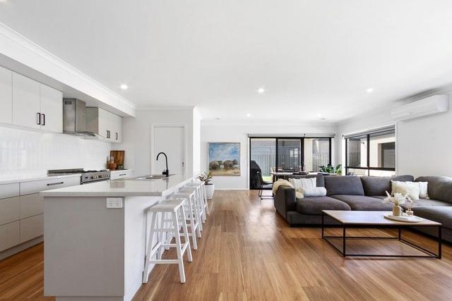 29 Swan Lake Drive, VIC 3850