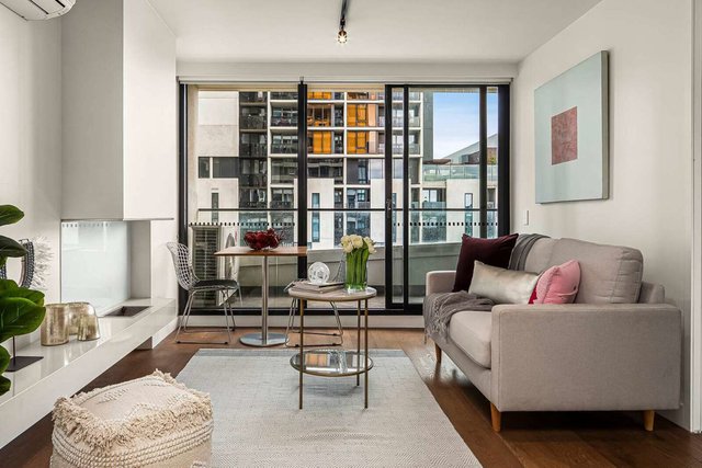 2 Claremont Street, VIC 3141