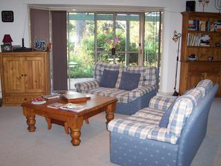 Family room (2006-12-19)