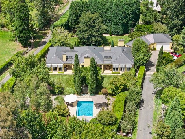 8 St Denis Close, NSW 2576