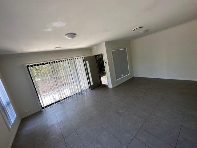 53 Kermond Walk, NSW 2170