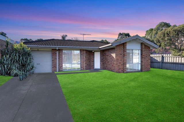 11 McConnell Crescent, VIC 3064