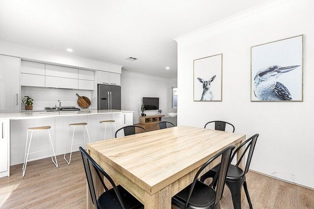 24 Exbury Lane, WA 6164