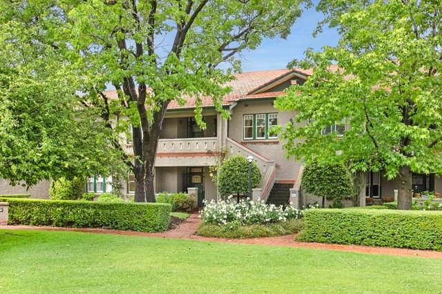 2/7 Ardoch Avenue, VIC 3183