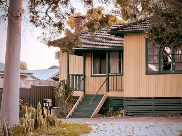 12 Indle Street, WA 6156