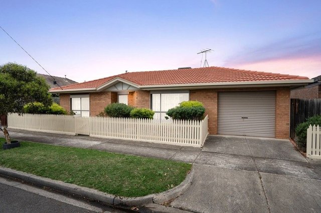 11 Holden Avenue, VIC 3034