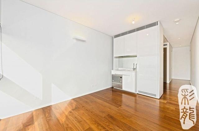 1205.1/8 Park Lane, NSW 2008