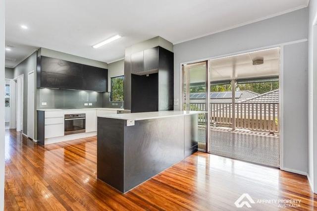 8 Ulva St, QLD 4036