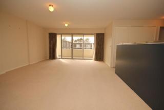 Dining/ Lounge (2013-12-06)