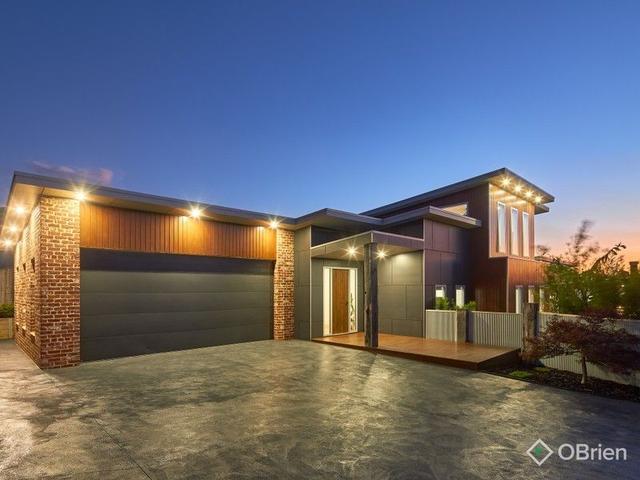 12 Hawkesburn Court, VIC 3820