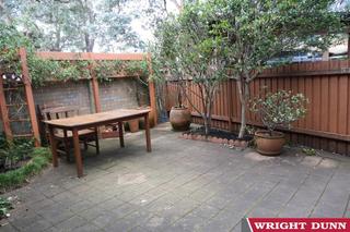 Rear Courtyard (2016-08-10)