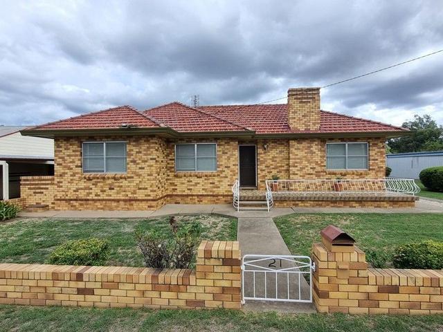 21 Robert St, NSW 2340