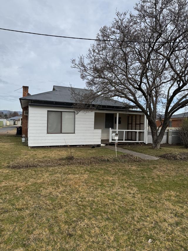 131 Russell Street, NSW 2720