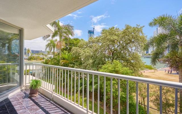 9/63 Cavill Avenue, QLD 4217