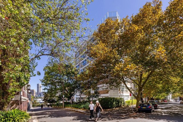 2/15 Wylde Street, NSW 2011