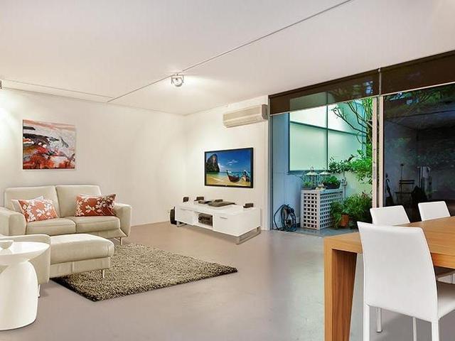 202/138 Barcom Avenue, NSW 2010