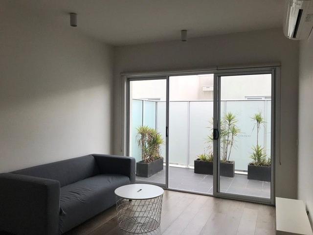 203/5-7 Dixon Street, VIC 3168