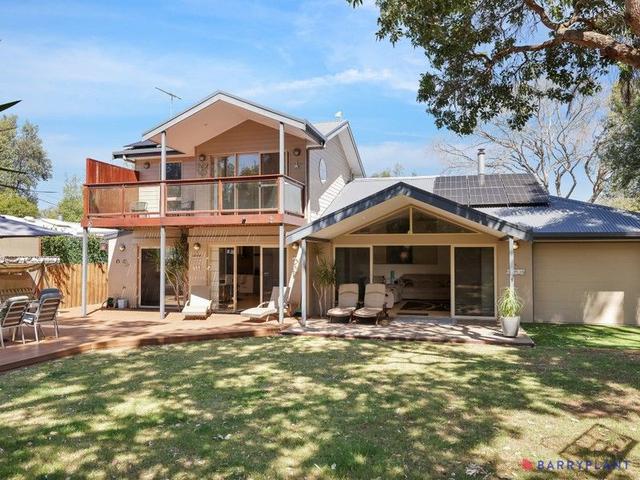 136 Silverleaves  Avenue, VIC 3922