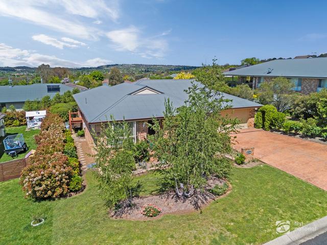 6 McCarthy Crescent, NSW 2350