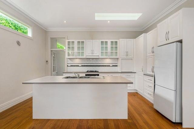 8 Loch Street, VIC 3123