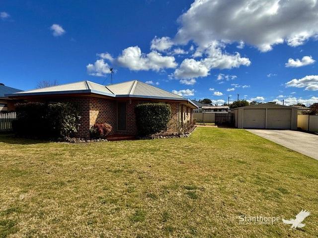8 Vichie Court, QLD 4380