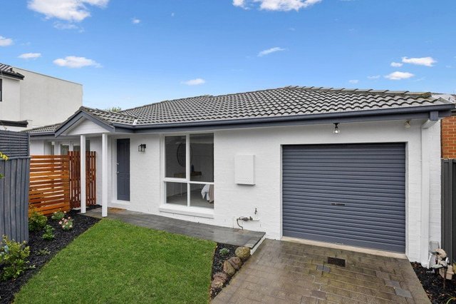 2/12 Gilmour Road, VIC 3204
