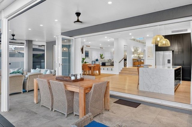 5308 Marine Drive North, QLD 4212