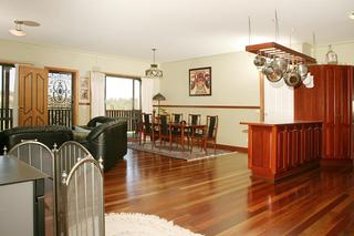 Lounge (2006-11-25)