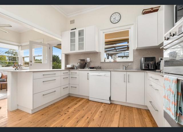 4 Waddell Street, NSW 2804