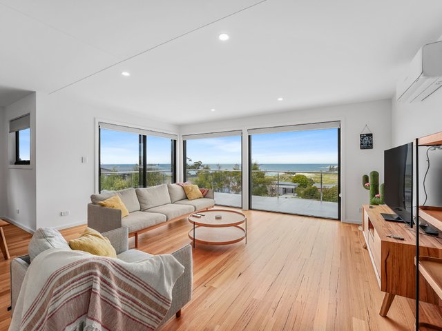 8 Wedge Tail Circuit, TAS 7215